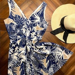 Sleeveless Blue Tropical Skater Dress with Leaf Pattern and Middle Cutout